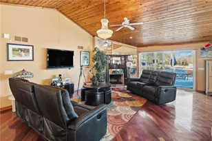 585 Meadow View Ave, Warwick, RI 02889 - Photo 17
