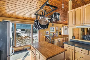 585 Meadow View Ave, Warwick, RI 02889 - Photo 11