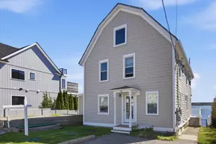 38 Aquidneck Ave, Portsmouth, RI 02871 - Photo 1