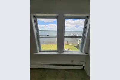 38 Aquidneck Avenue, Portsmouth, RI 02871 - Photo 11