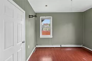 54 Joslin St, Providence, RI 02909 - Photo 17