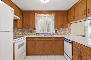 2 High Ridge Dr, Cumberland, RI 02864 - Photo 15