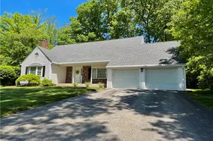2 High Ridge Dr, Cumberland, RI 02864 - Photo 5