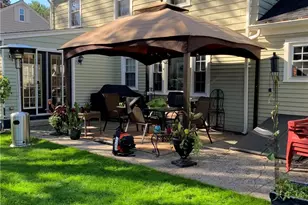 42 Alexander McGregor Rd, Pawtucket, RI 02861 - Photo 15
