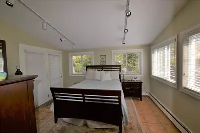 42 Alexander McGregor Road, Pawtucket, RI 02861 - Photo 3