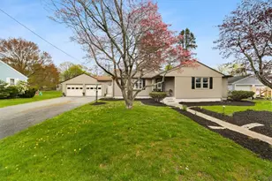 200 Glen Dr, Warwick, RI 02886 - Photo 3