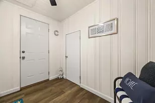 200 Glen Dr, Warwick, RI 02886 - Photo 7