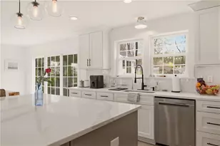 3 Baldwin Rd, Middletown, RI 02842 - Photo 11