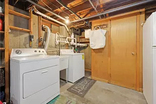 100 Hope St, East Providence, RI 02916 - Photo 37