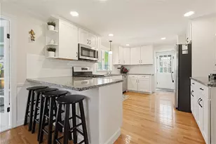 100 Hope St, East Providence, RI 02916 - Photo 13