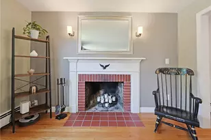 100 Hope St, East Providence, RI 02916 - Photo 9