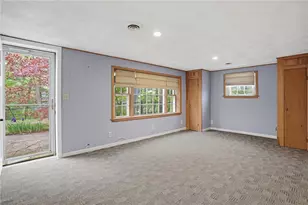 135 Red Chimney Dr, Warwick, RI 02886 - Photo 35