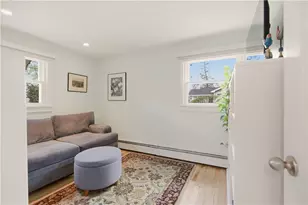 64 Lawndale Dr, Warwick, RI 02818 - Photo 19