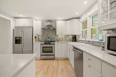 64 Lawndale Drive, Warwick, RI 02818 - Photo 7