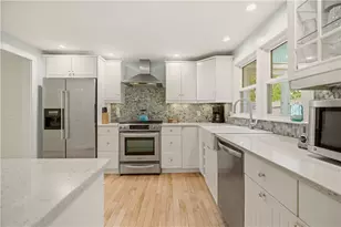 64 Lawndale Dr, Warwick, RI 02818 - Photo 7