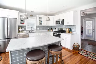 17 Sherman St, East Providence, RI 02915 - Photo 7