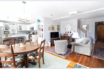 17 Sherman Street, East Providence, RI 02915 - Photo 9