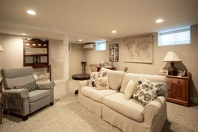 17 Sherman Street, East Providence, RI 02915 - Photo 27