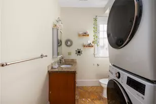 150 Albert Ave, Cranston, RI 02905 - Photo 33