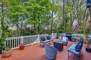 40 Dryden Ave, Pawtucket, RI 02860 - Photo 11