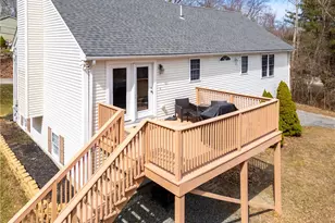 25 Belfield Dr, Johnston, RI 02919 - Photo 9
