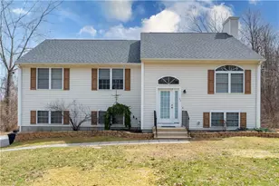 25 Belfield Dr, Johnston, RI 02919 - Photo 5