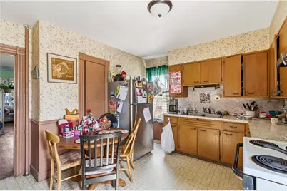 56 Oakland Avenue, Cranston, RI 02910 - Photo 39
