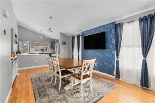 17 Plant St, Cumberland, RI 02864 - Photo 3