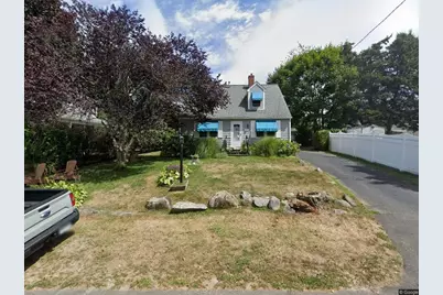 56 Bayberry Road, Narragansett, RI 02882 - Photo 1