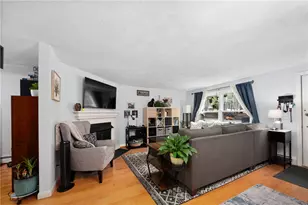 10 Pheasant Run, Smithfield, RI 02917 - Photo 3
