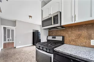 8 Eaton St, Providence, RI 02908 - Photo 13