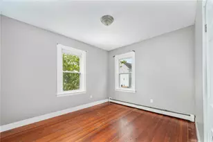 8 Eaton St, Providence, RI 02908 - Photo 9