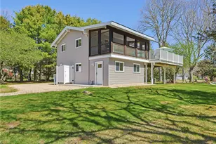 203 N Niantic Dr, Charlestown, RI 02813 - Photo 3