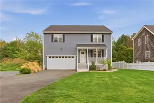 5 Village Rd, Warren, RI 02885 - Photo 1