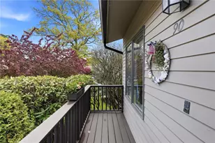 90 Cardinal Dr, North Kingstown, RI 02852 - Photo 3