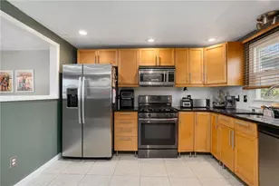 44 Quaker Dr, West Warwick, RI 02893 - Photo 13
