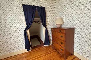 107 Prospect Hill St, Newport, RI 02840 - Photo 5