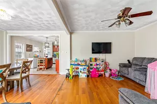 18 Hanover Ave, Pawtucket, RI 02861 - Photo 17