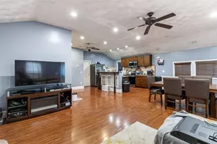 18 Hanover Ave, Pawtucket, RI 02861 - Photo 35