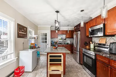 18 Hanover Avenue, Pawtucket, RI 02861 - Photo 7
