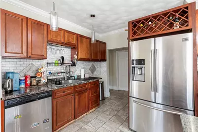 18 Hanover Avenue, Pawtucket, RI 02861 - Photo 9