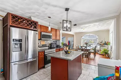18 Hanover Avenue, Pawtucket, RI 02861 - Photo 5