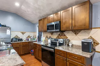 18 Hanover Avenue, Pawtucket, RI 02861 - Photo 37