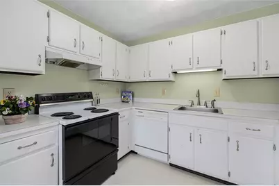 124 Edaville Court, Warwick, RI 02886 - Photo 13