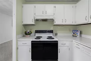 124 Edaville Ct, Warwick, RI 02886 - Photo 15