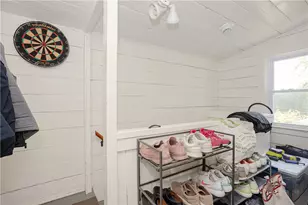 2 Bedlow Ave, Newport, RI 02840 - Photo 15
