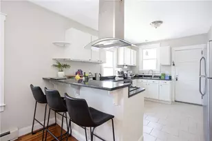 2 Bedlow Ave, Newport, RI 02840 - Photo 19
