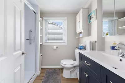 18 Chestnut Avenue, Narragansett, RI 02882 - Photo 17