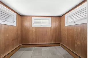 15 Rhodes Ave, East Providence, RI 02915 - Photo 9