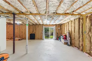 48 Harris Ave, Warwick, RI 02889 - Photo 27